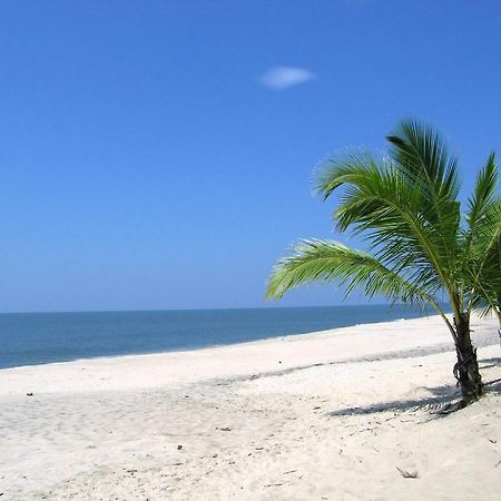 Marari Felix Beach Homestay Mararikulam Exterior photo